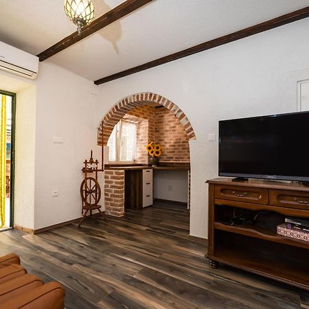 Stone House Villa ราชานาส ภายนอก รูปภาพ
