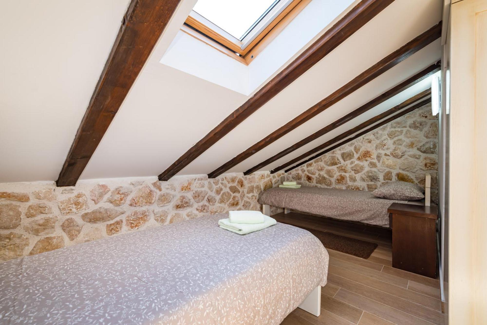 Stone House Villa ราชานาส ภายนอก รูปภาพ