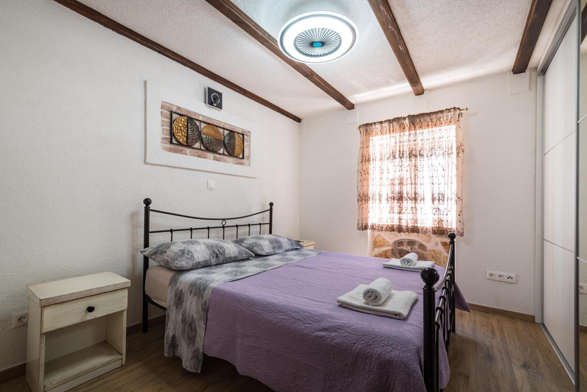 Stone House Villa ราชานาส ภายนอก รูปภาพ